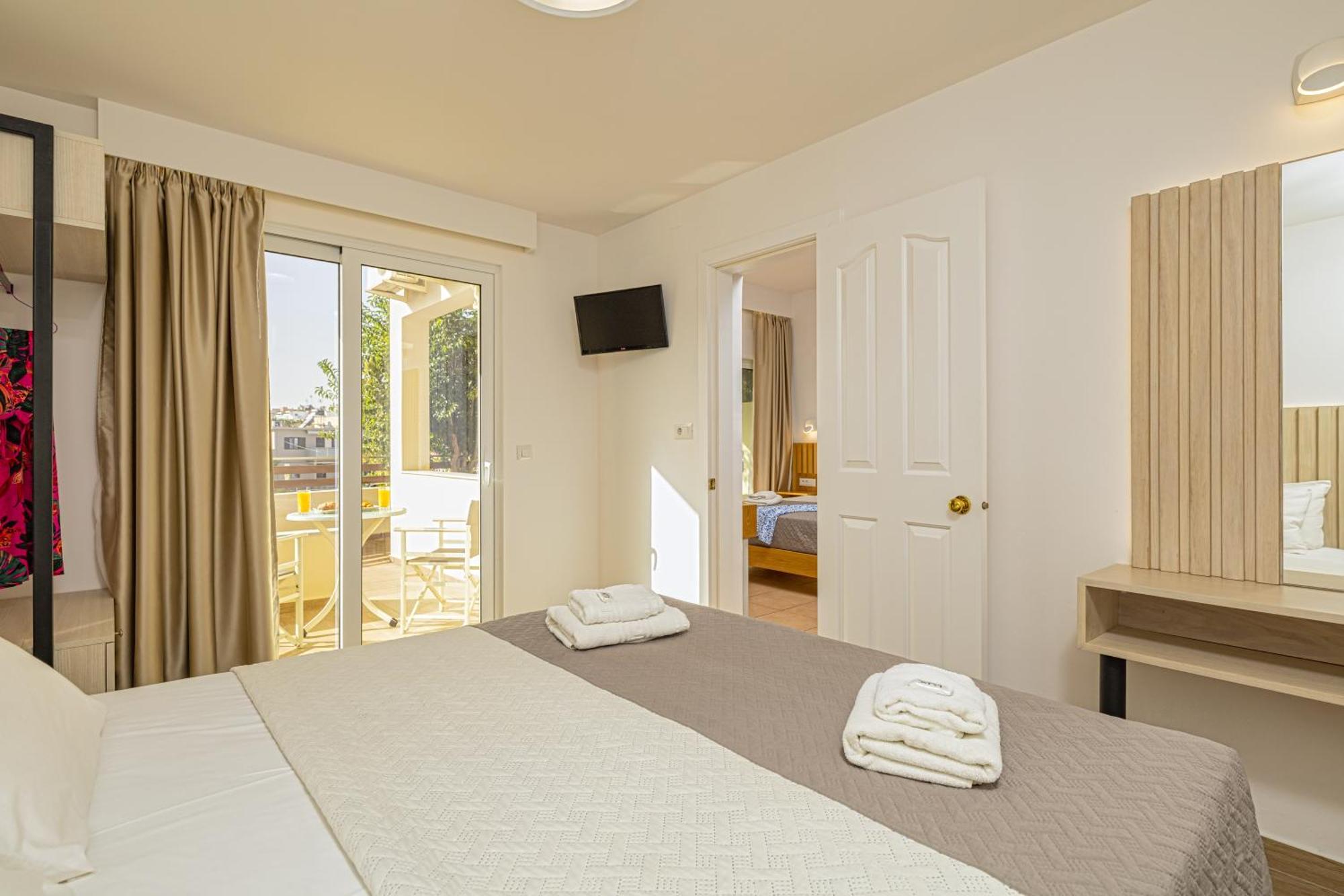 Theos Village Apartments Като-Даратсо Экстерьер фото