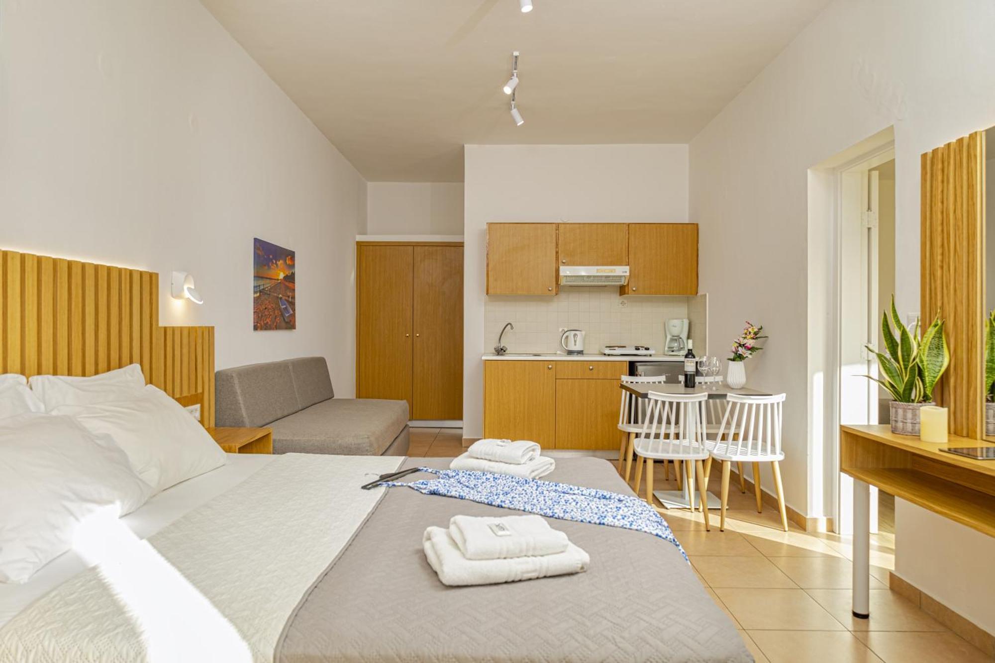Theos Village Apartments Като-Даратсо Экстерьер фото