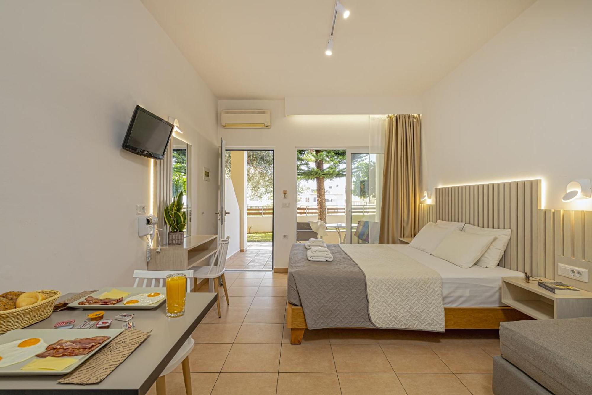 Theos Village Apartments Като-Даратсо Экстерьер фото