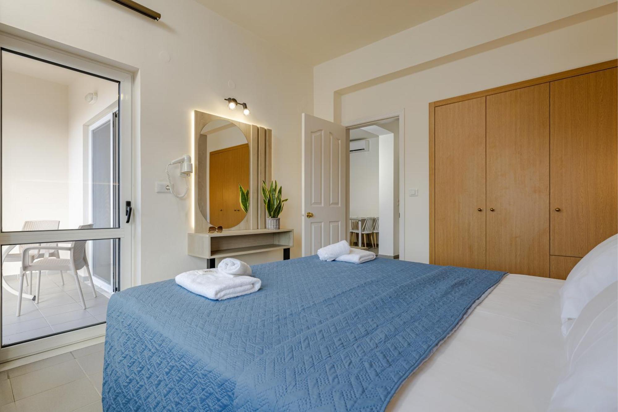 Theos Village Apartments Като-Даратсо Экстерьер фото